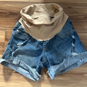 Maternity Denim Roll-Cuff Shorts in Beige & Blue size small